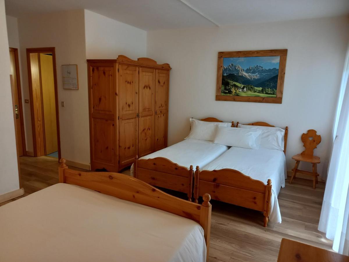 Albergo Scoiattolo فالكادي المظهر الخارجي الصورة