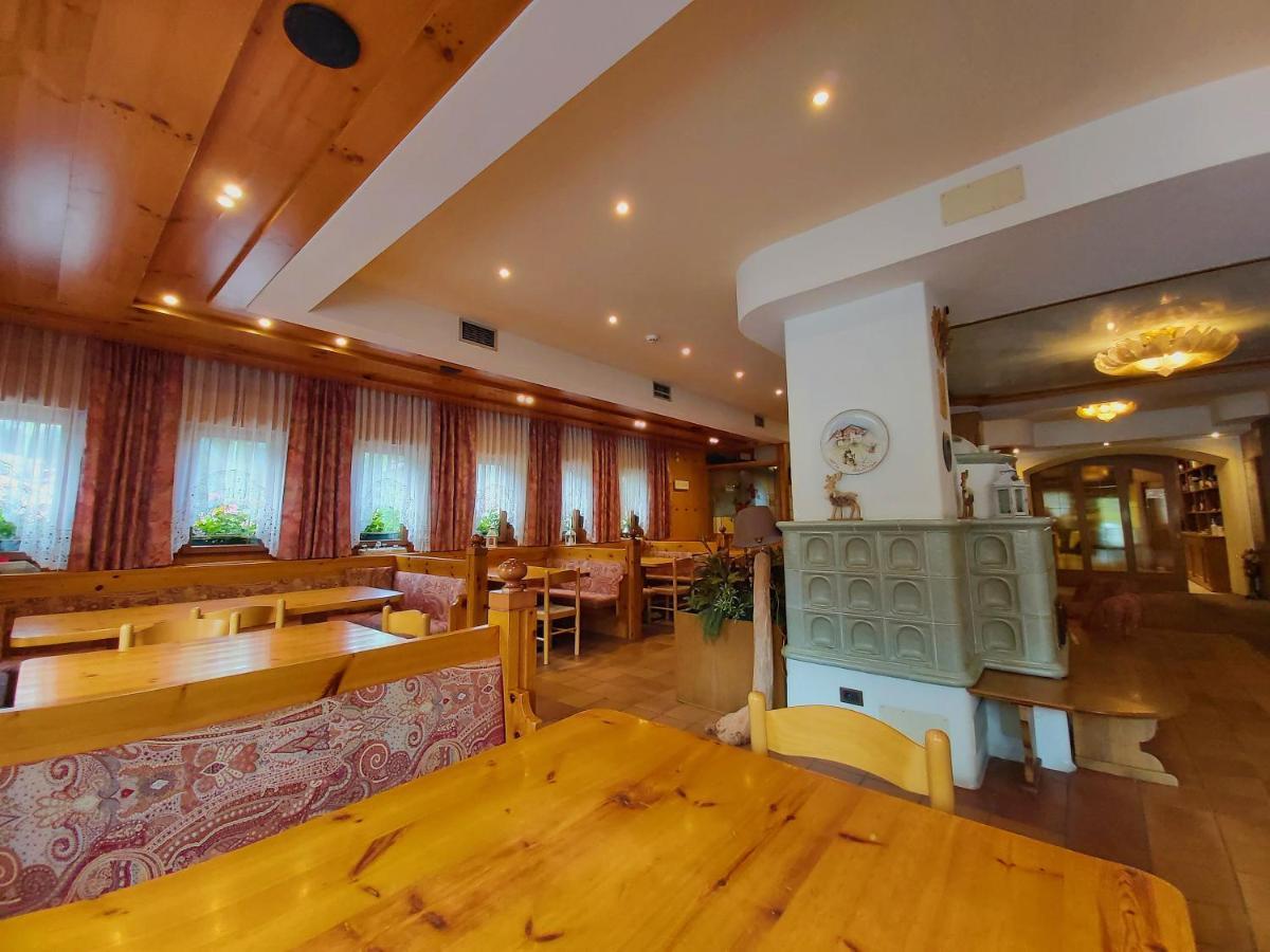 Albergo Scoiattolo فالكادي المظهر الخارجي الصورة
