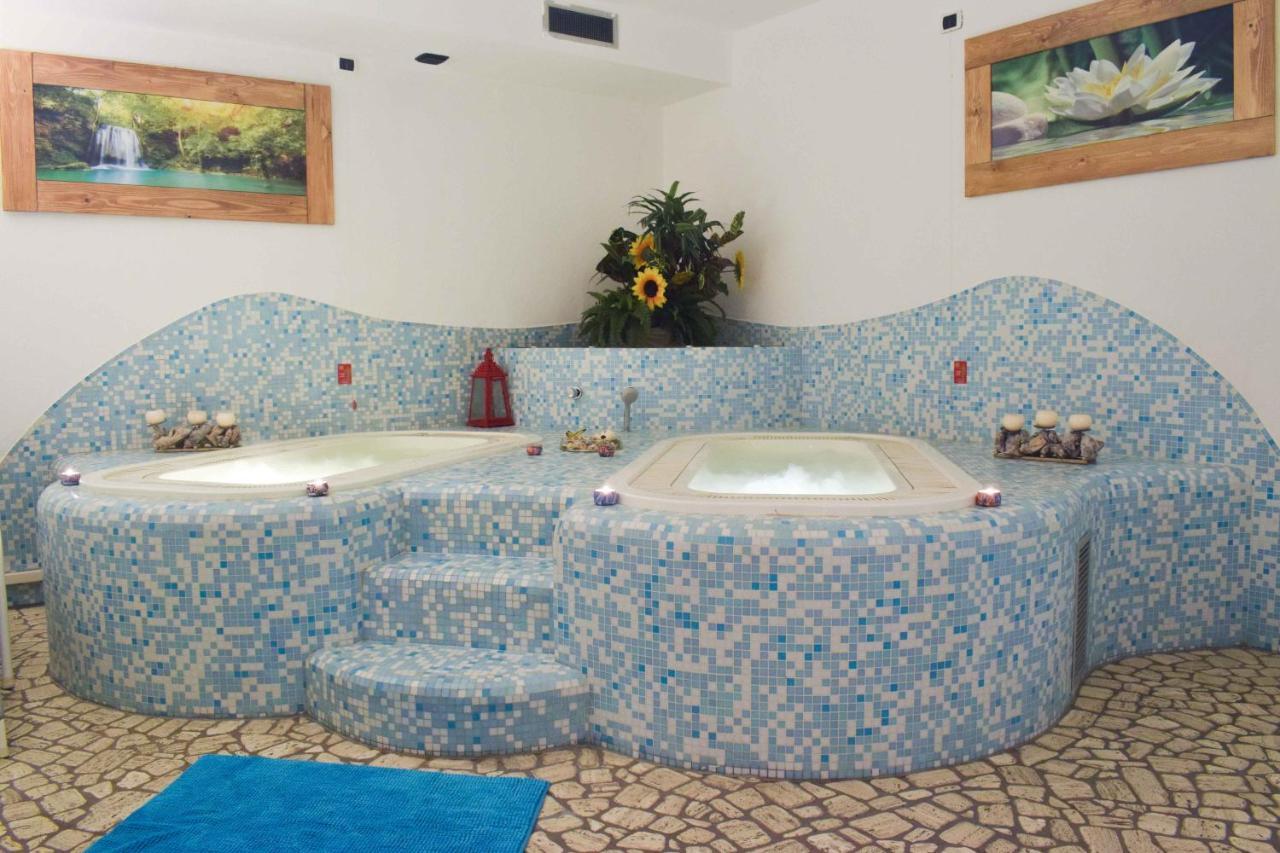 Albergo Scoiattolo فالكادي المظهر الخارجي الصورة